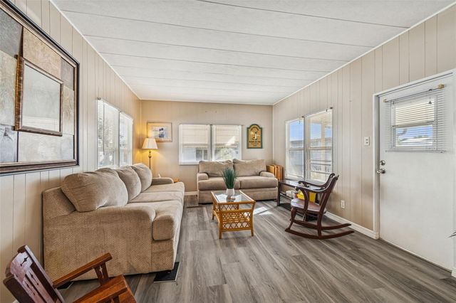 86 PINDO PALM STREET W, Largo, FL 33770