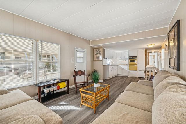 86 PINDO PALM STREET W, Largo, FL 33770