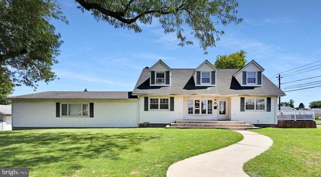 1901 NORTHAMPTON AVE, Northampton, PA 18067