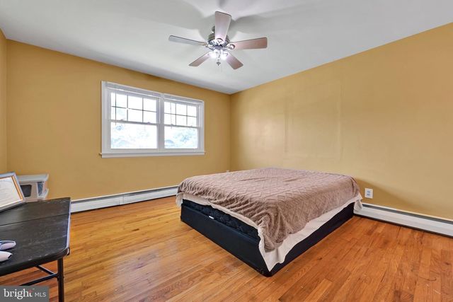 1901 NORTHAMPTON AVE, Northampton, PA 18067