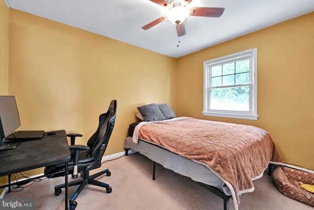1901 NORTHAMPTON AVE, Northampton, PA 18067