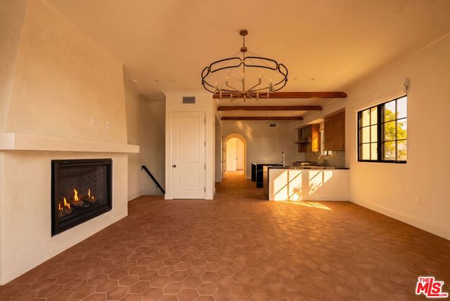 9061 Nemo Street A, West Hollywood, CA 90069