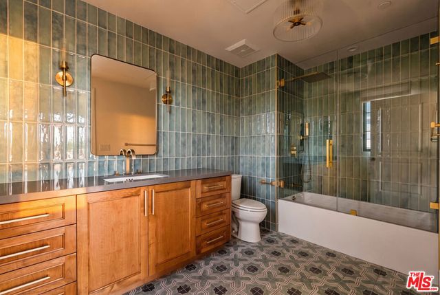 9061 Nemo Street A, West Hollywood, CA 90069
