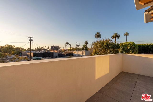9061 Nemo Street A, West Hollywood, CA 90069