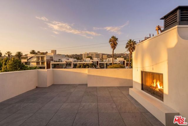 9061 Nemo Street A, West Hollywood, CA 90069