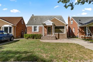 9892 Hubert Avenue, Allen Park, MI 48101