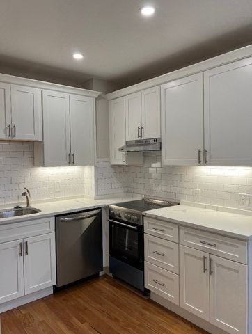 13 Anderson Street 1, Boston, MA 02114