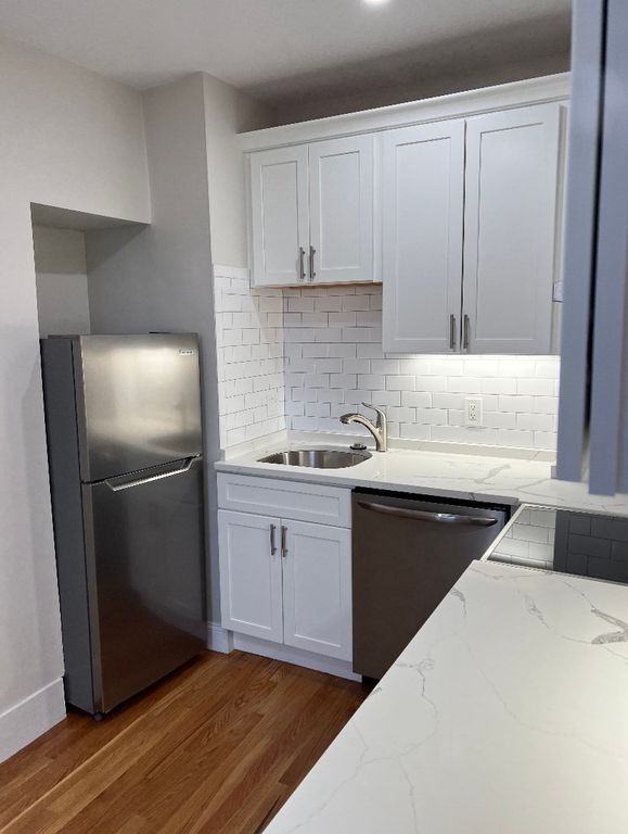 13 Anderson Street 1, Boston, MA 02114