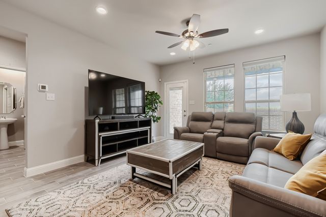 628 Sandiford Court, Mansfield, TX 76063