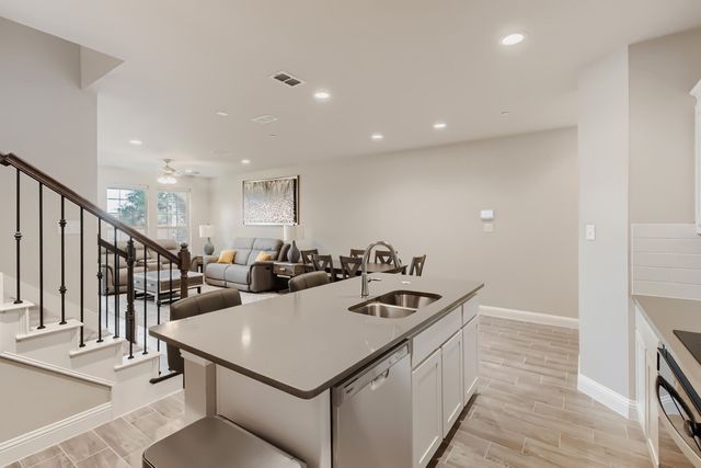 628 Sandiford Court, Mansfield, TX 76063