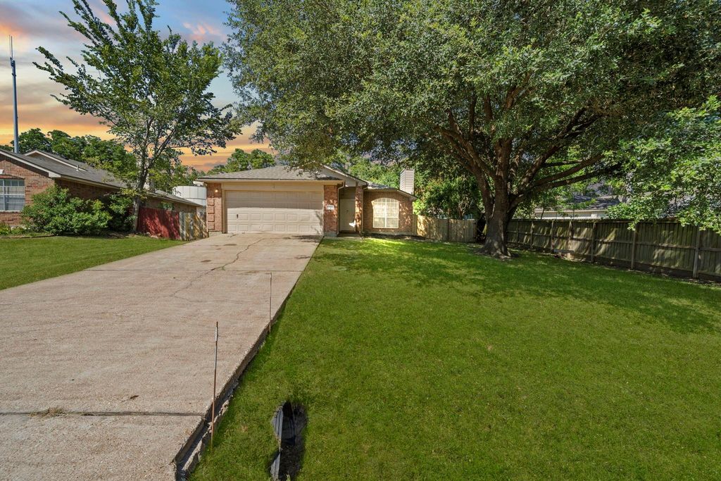 10506 Scenic Drive, Montgomery, TX 77356