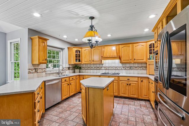 2900 EAGLES CT, Vineland, NJ 08361