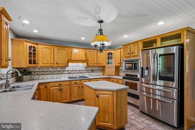 2900 EAGLES CT, Vineland, NJ 08361