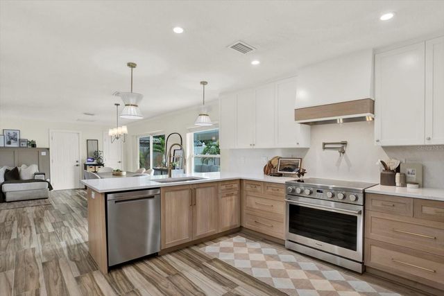 1308 MARION DRIVE S, St Petersburg, FL 33707