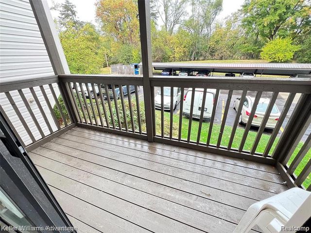 30056 W 12 Mile Road 78, Farmington Hills, MI 48334
