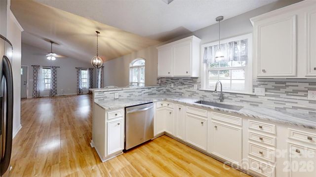 49 Laurel Street, Granite Falls, NC 28630