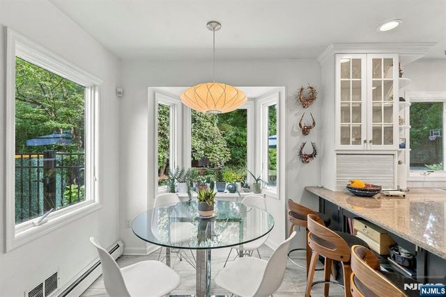 533 Ridgeland Terrace, Leonia, NJ 07605