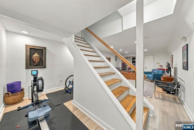 533 Ridgeland Terrace, Leonia, NJ 07605