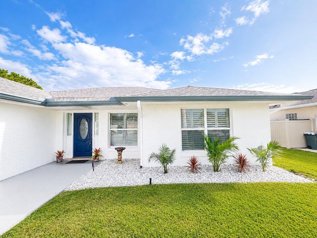 223 NE GOLF CLUB DRIVE, New Smyrna Beach, FL 32168