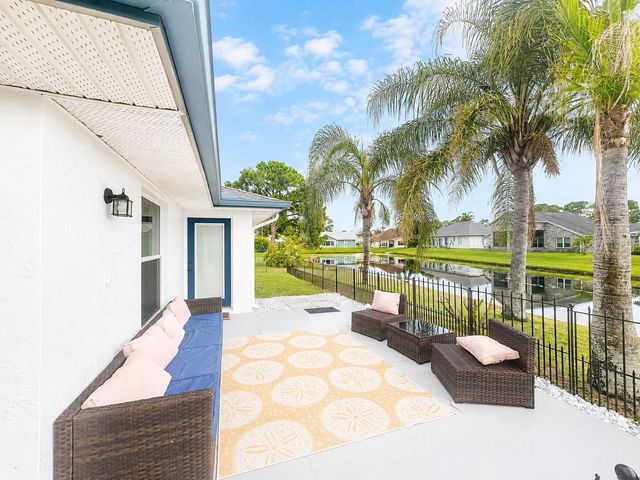 223 NE GOLF CLUB DRIVE, New Smyrna Beach, FL 32168