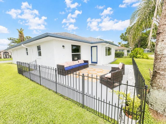 223 NE GOLF CLUB DRIVE, New Smyrna Beach, FL 32168