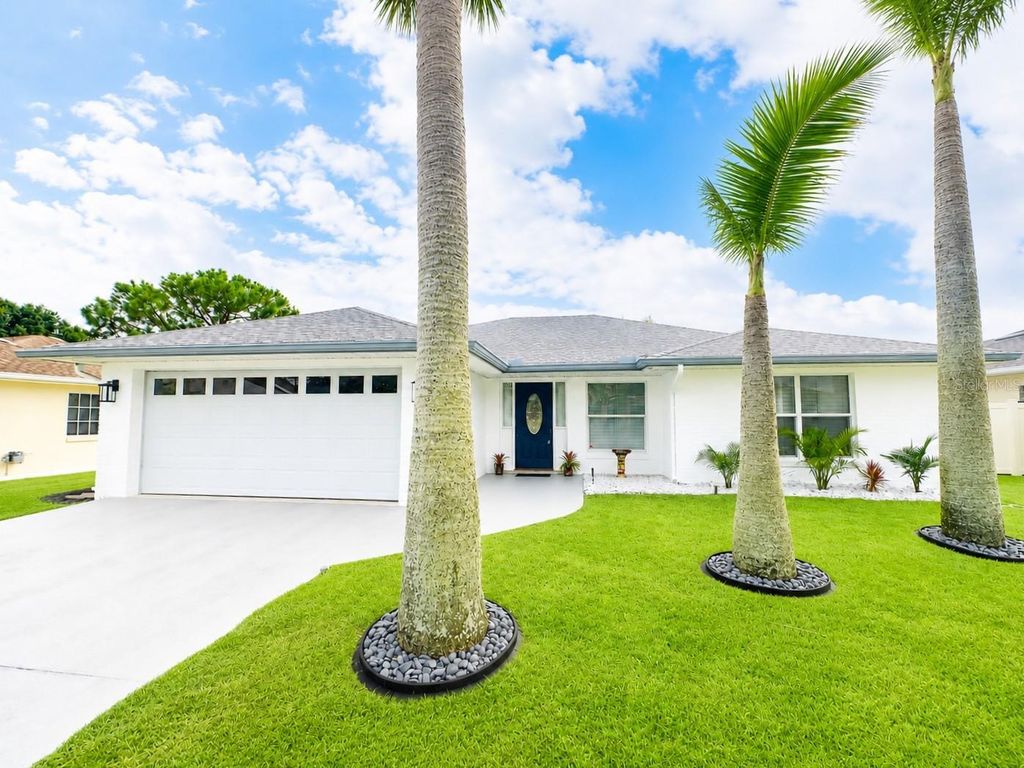 223 NE GOLF CLUB DRIVE, New Smyrna Beach, FL 32168