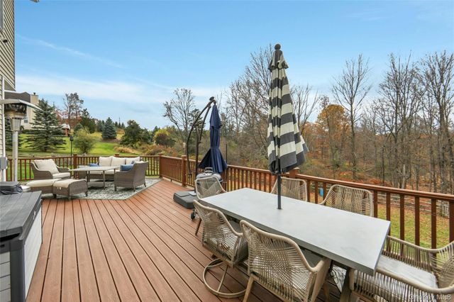 4 Camelback Road, Chester, NY 10918