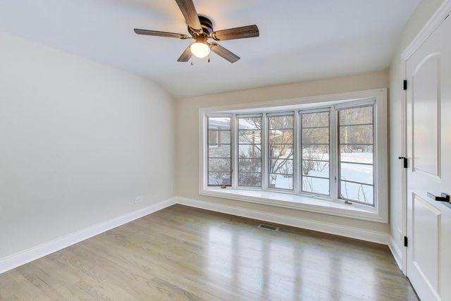 26225 N Hickory Road, Mundelein, IL 60060