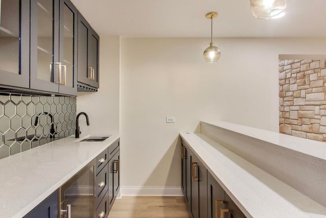 26225 N Hickory Road, Mundelein, IL 60060