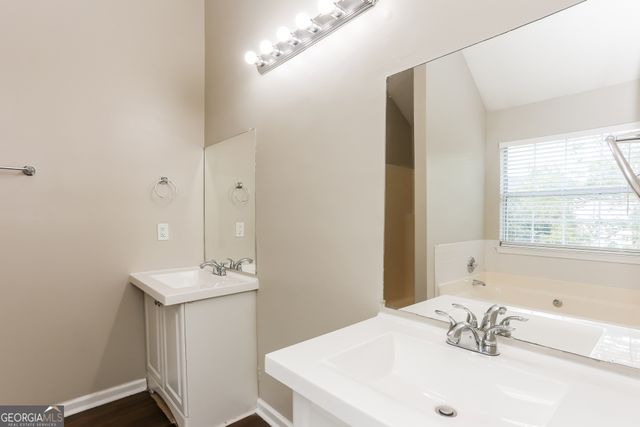 3483 Riverview Chase Drive, Ellenwood, GA 30294