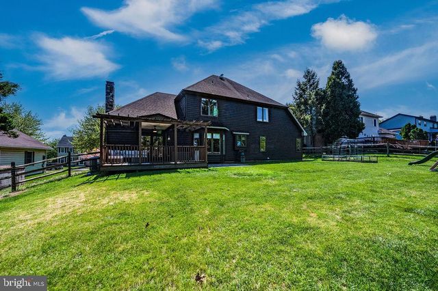 24 SYCAMORE DR, Reading, PA 19606
