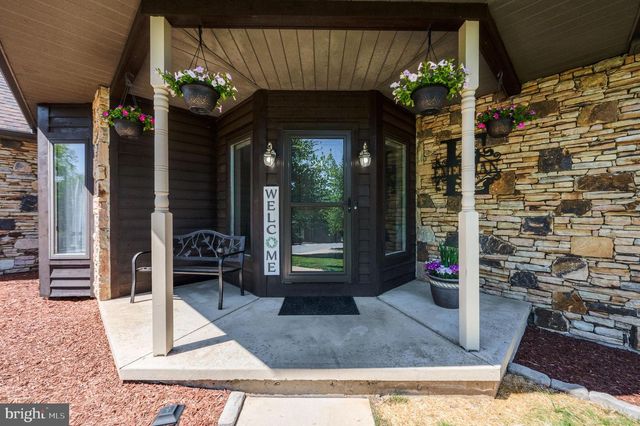 24 SYCAMORE DR, Reading, PA 19606