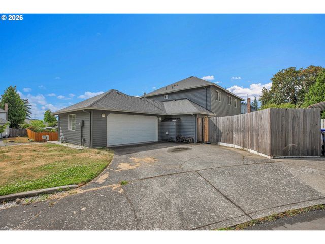 1802 Nw BELLA VISTA Ave, Gresham, OR 97030
