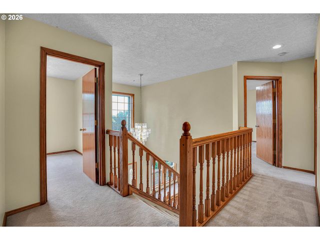 1802 Nw BELLA VISTA Ave, Gresham, OR 97030
