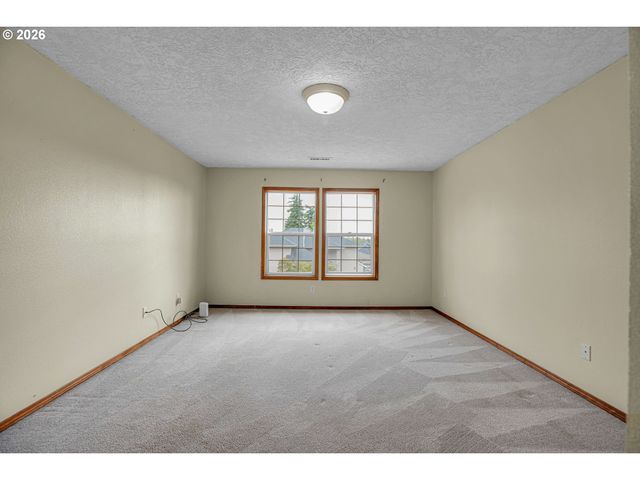 1802 Nw BELLA VISTA Ave, Gresham, OR 97030