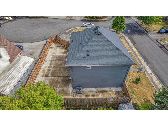 1802 Nw BELLA VISTA Ave, Gresham, OR 97030