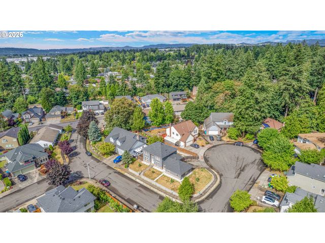 1802 Nw BELLA VISTA Ave, Gresham, OR 97030