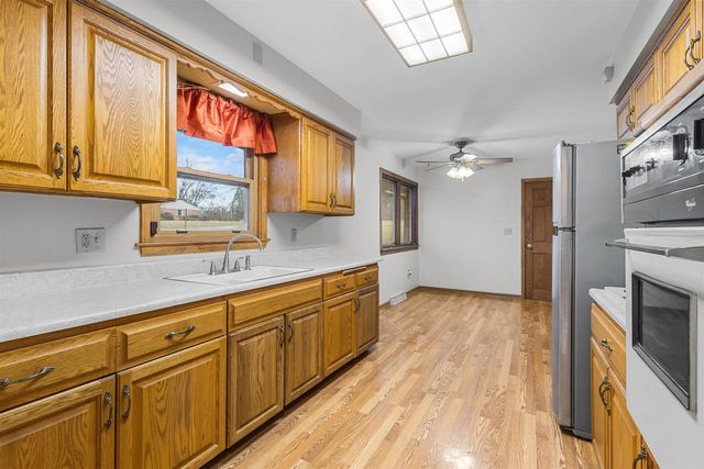 15945 SMITH DRIVE, Brookfield, WI 53005