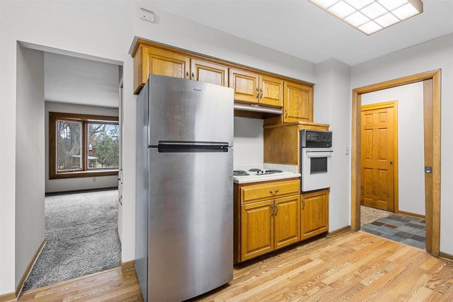 15945 SMITH DRIVE, Brookfield, WI 53005