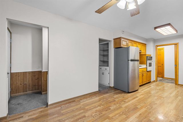 15945 SMITH DRIVE, Brookfield, WI 53005