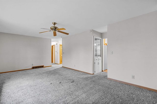 15945 SMITH DRIVE, Brookfield, WI 53005