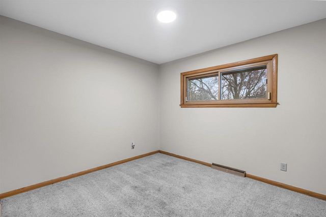 15945 SMITH DRIVE, Brookfield, WI 53005