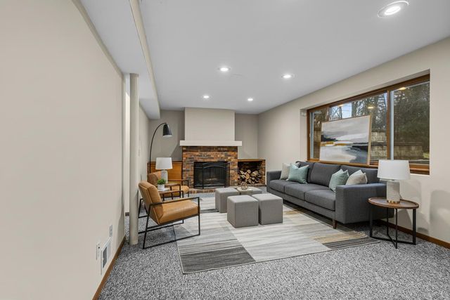 15945 SMITH DRIVE, Brookfield, WI 53005