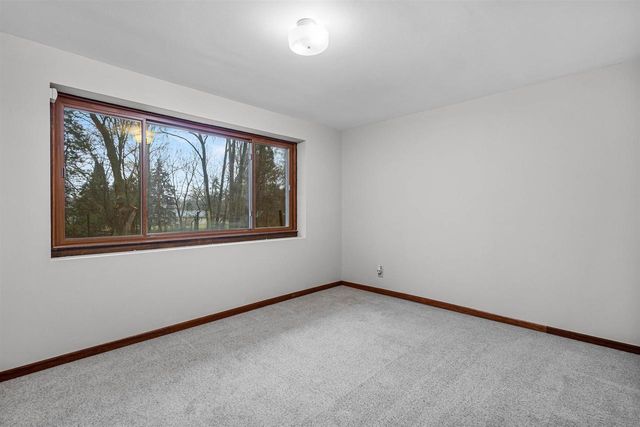 15945 SMITH DRIVE, Brookfield, WI 53005