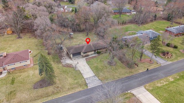 15945 SMITH DRIVE, Brookfield, WI 53005