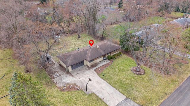 15945 SMITH DRIVE, Brookfield, WI 53005