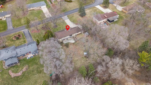 15945 SMITH DRIVE, Brookfield, WI 53005