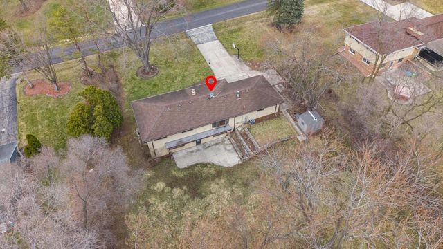 15945 SMITH DRIVE, Brookfield, WI 53005