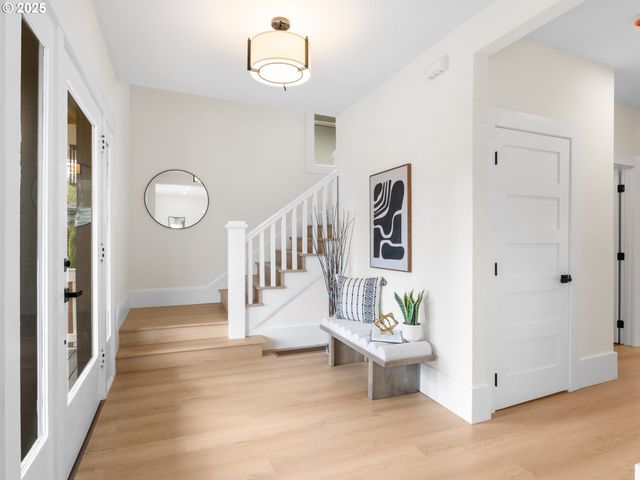 4323 Se ALDER St, Portland, OR 97215