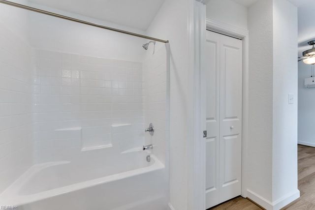 4341 Pinter LN, Norfolk, VA 23518